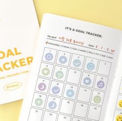 Goal Tracker Book - 30days