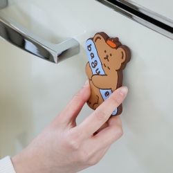 Romane Opener Magnet 