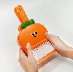 Carrot's Cleaning Set