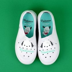 Pochacco Lettering Indoor Slippers