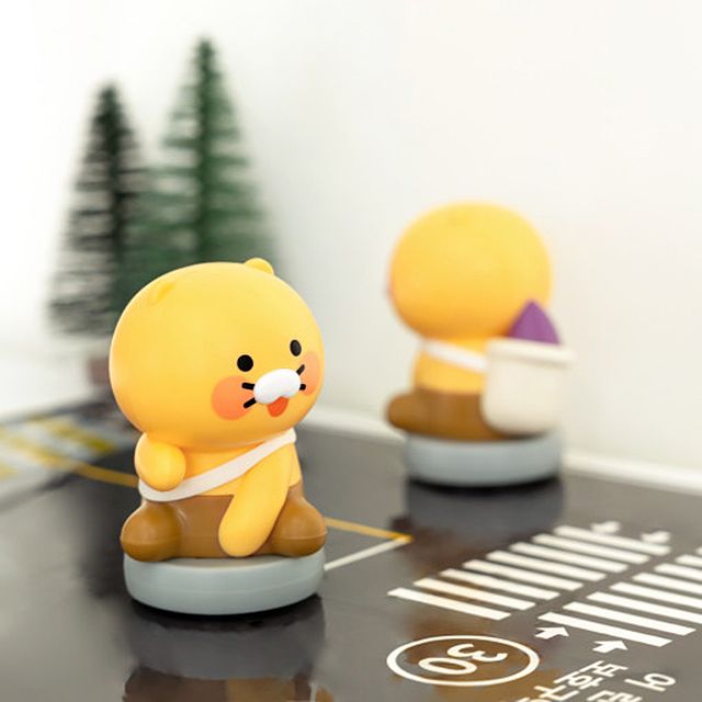 CHOONSIK Riding Figure