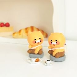 CHOONSIK Riding Figure