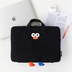 Brunch Brother 15type Pompom Boucle Wide Laptop Pouch