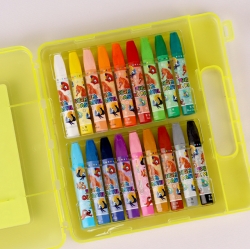 Turtle and Friends 18 Color Crayon