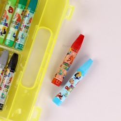 Turtle and Friends 18 Color Crayon