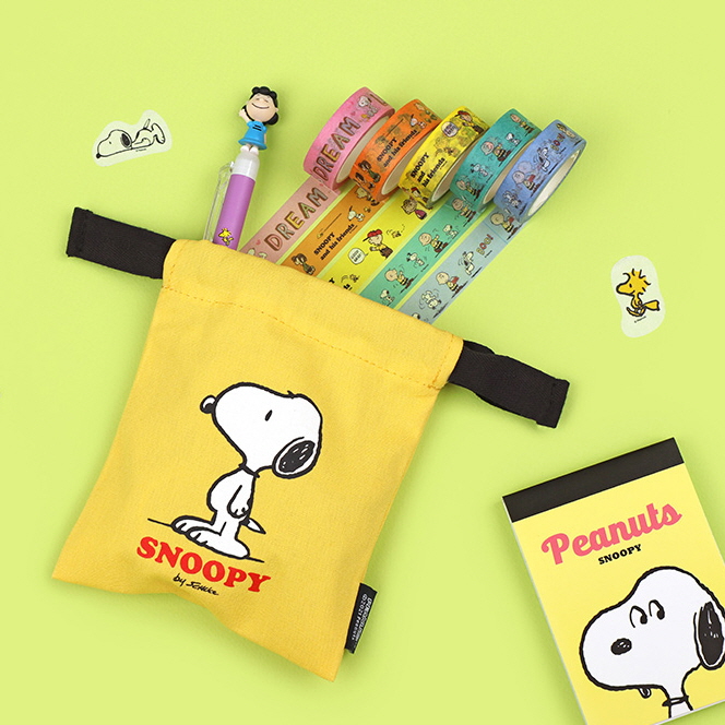Snoopy Drawstring Pouch Yellow S