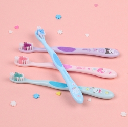 Sanrio  Double Non-slip Color Toothbrushe 4pcs