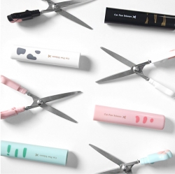 LAZINESSCATMINISCISSORS