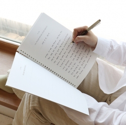 Write one's autobiography