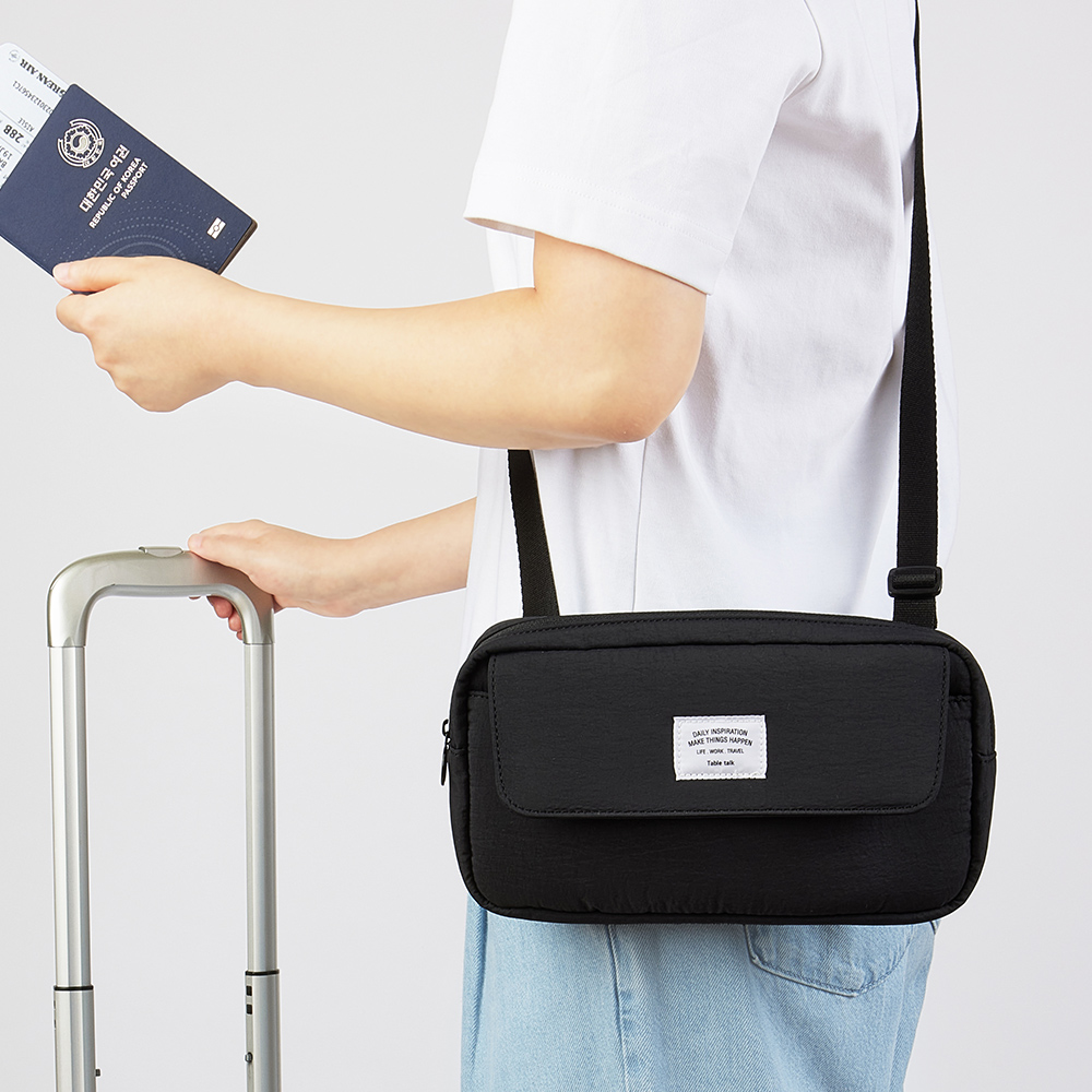 FAMILY TRAVEL CROSS BAG