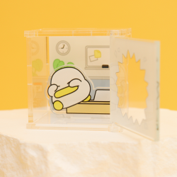 Qwakcheol Acrylic Figure