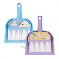 Oh! Moknuni Mini Dustpan and Brush Set 