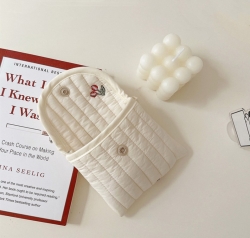 Clean White Fabric Women's Supplies Sanitary Pouch