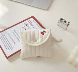 Clean White Fabric Women's Supplies Sanitary Pouch