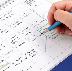 (25-26) Gi-bon 18 months Desk Calendar