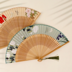 Traditional folding bamboo fan, Random