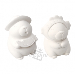 Paint Your Own Capybara, Random