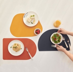 Reversible Modern Table Mat - Arch