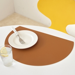 Reversible Modern Table Mat - Half Moon
