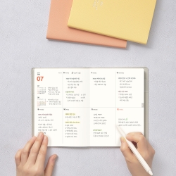 WEEKLY PLANNER 2026 B6