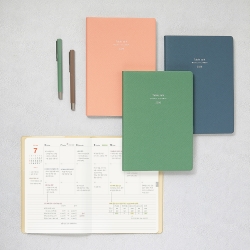 WEEKLY PLANNER 2026 A5