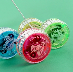 Champion Yoyo, Random